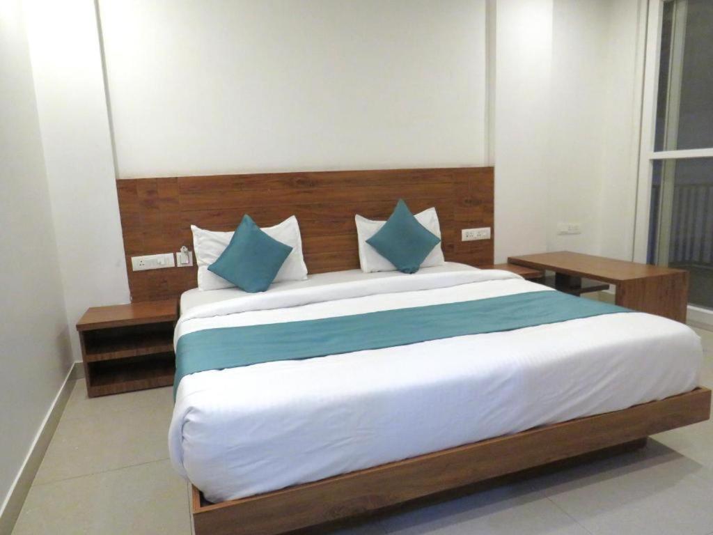 Triple One Hotel Tapovan Rishikesh,Near Laxman Jhula エクステリア 写真
